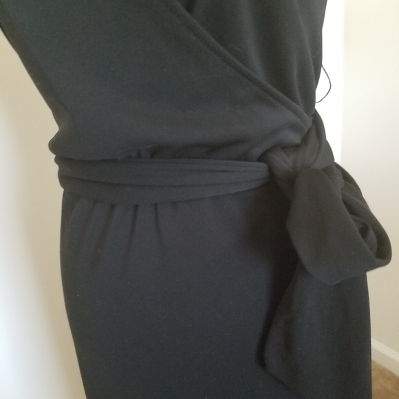 Black wrap dress - Picture 4 of 8